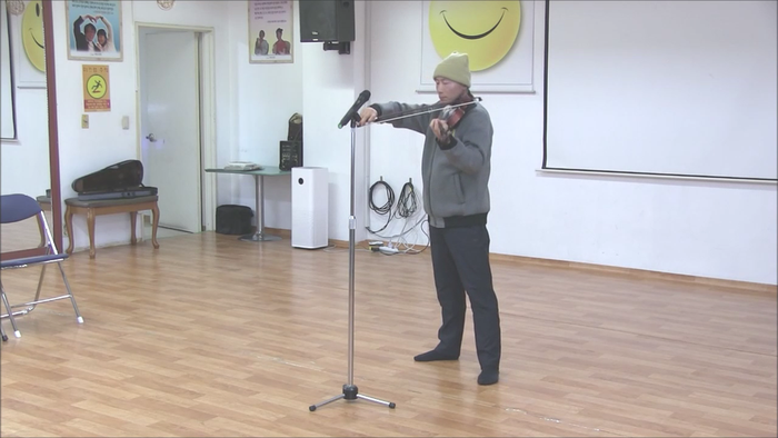200304_웃음치료_바이올린 연주 - 
