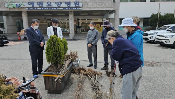 240329_봄맞이 식목행사-에덴요양병원 - 