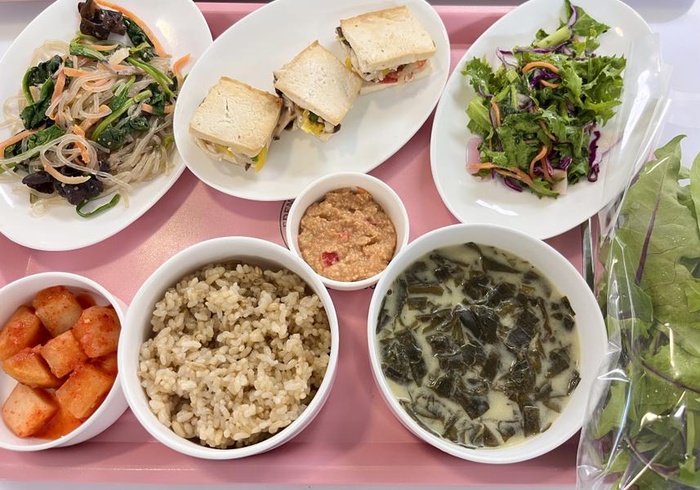 에덴요양병원 건강채식밥상 - 치커리유자청무침 - 