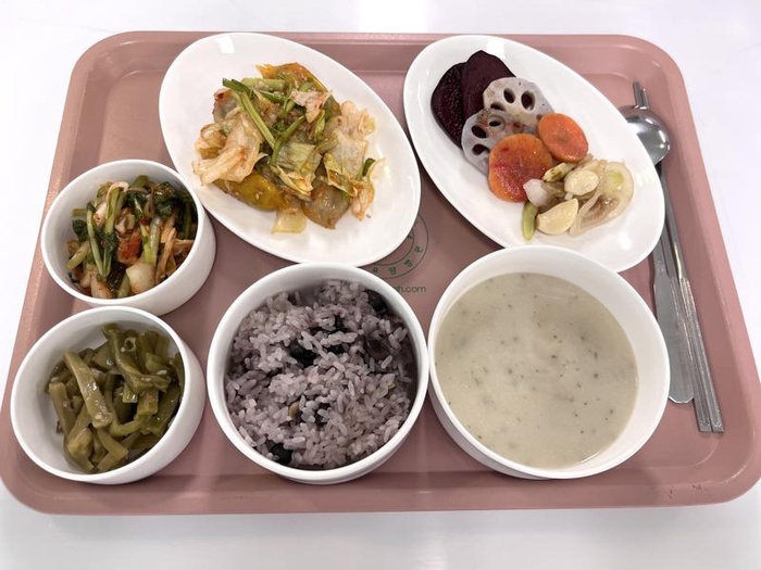 에덴요양병원 건강채식밥상 - 궁채나물볶음 - 