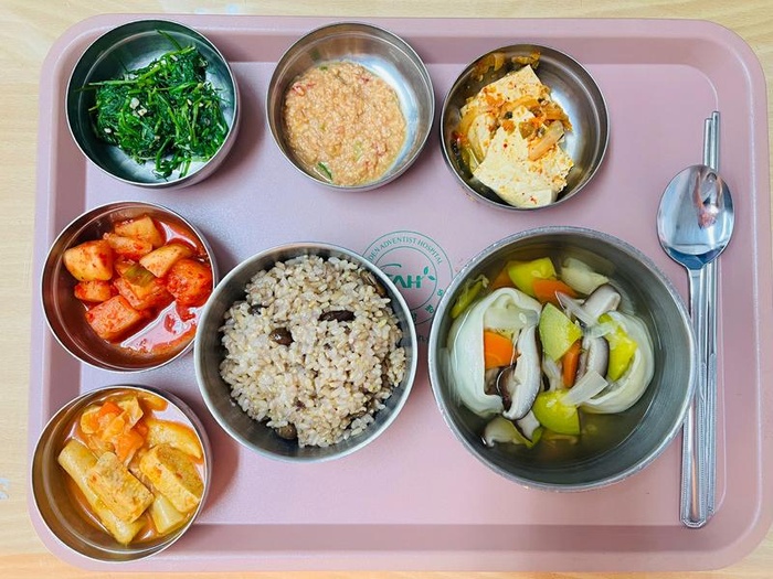 에덴요양병원 건강채식밥상 - 세발나물무침 -