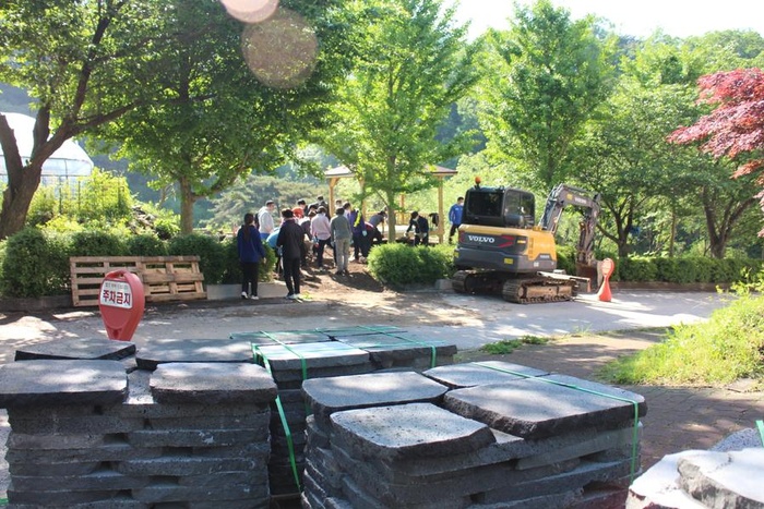 200527_전 직원 정자 만들기 - 