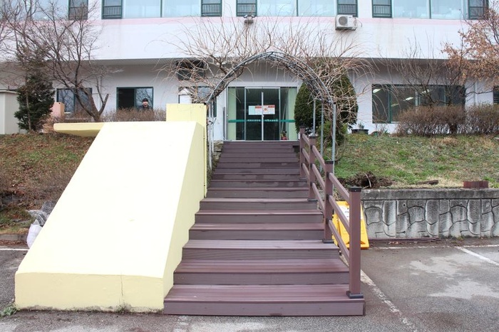 200326_후문 계단 설치 - 