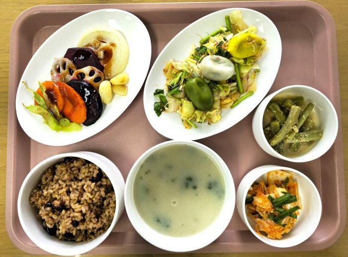 에덴요양병원 건강채식밥상 - 뿌리채소구이 - 