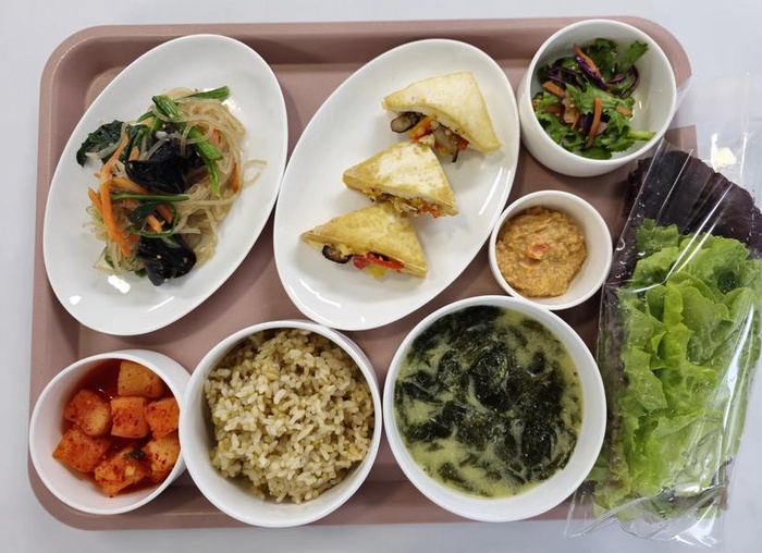 에덴요양병원 건강채식밥상 - 캐쉬미역국 - 